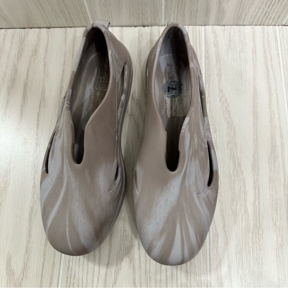 Keds Women's The Future Eva Swirl Waterproof Slip ons Lightweight Sneakers Sz 7 - Picture 4 of 6